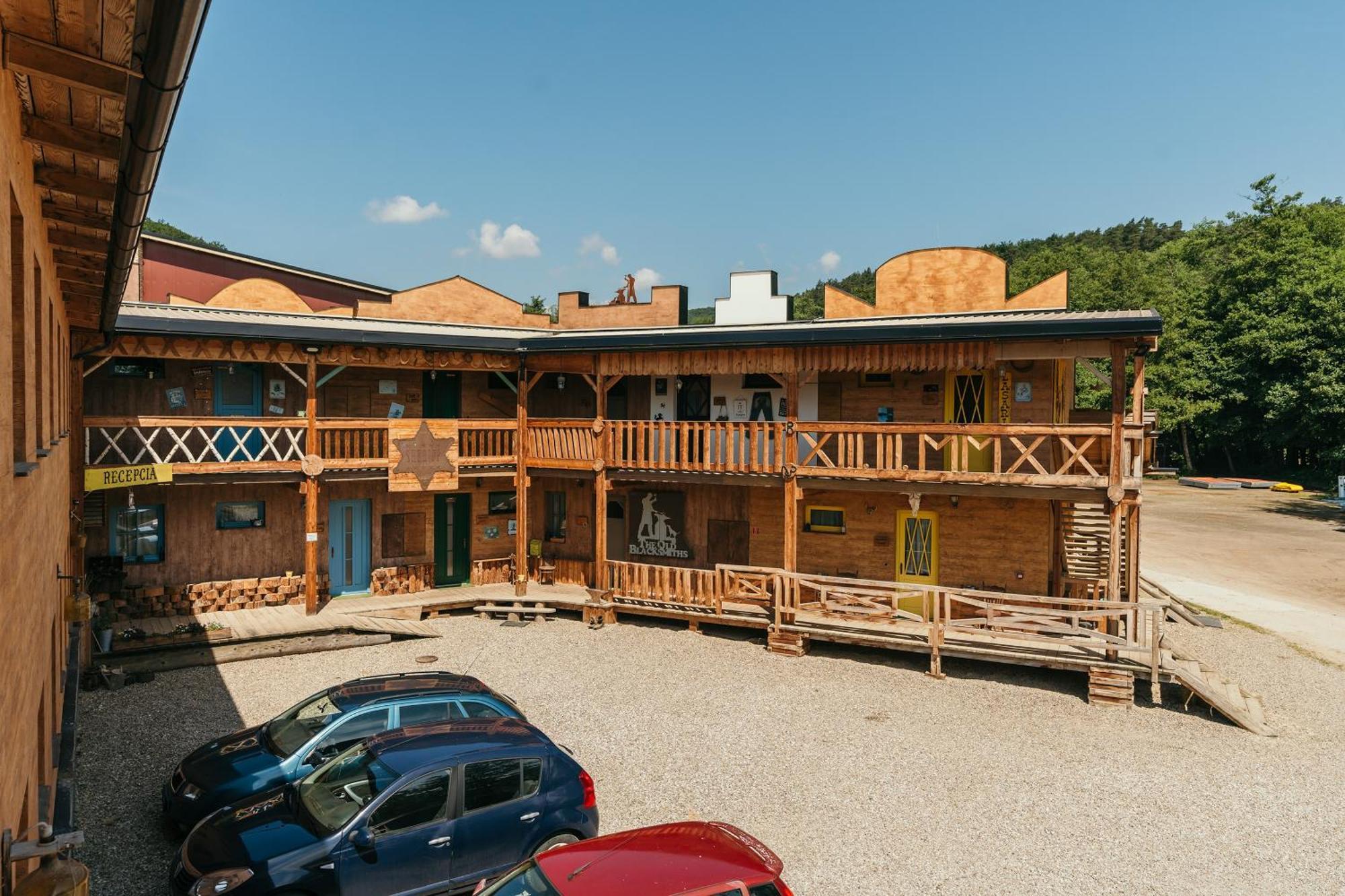Ranch 13 - Western A Kone Nemšová Eksteriør billede