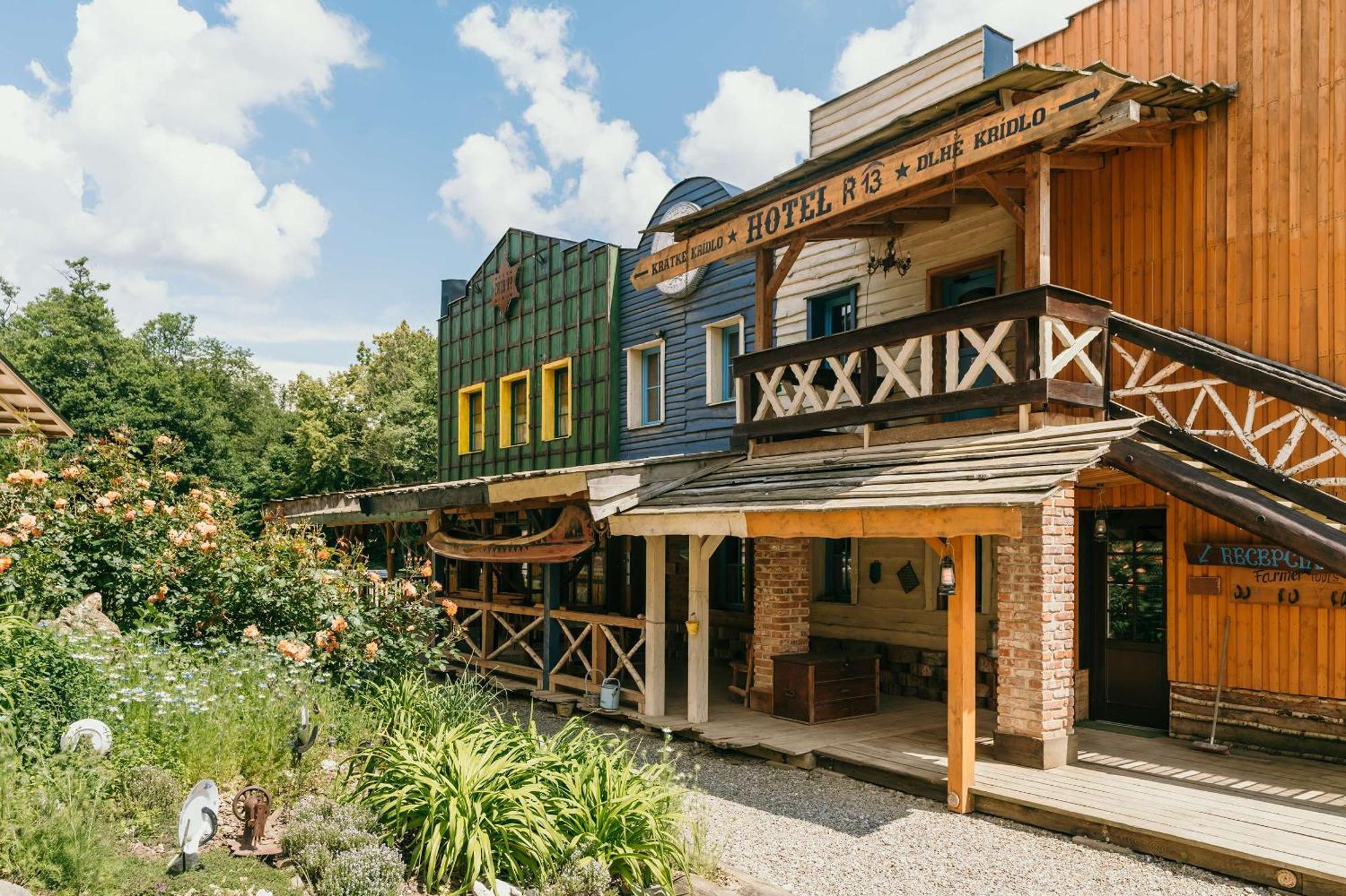 Ranch 13 - Western A Kone Nemšová Eksteriør billede